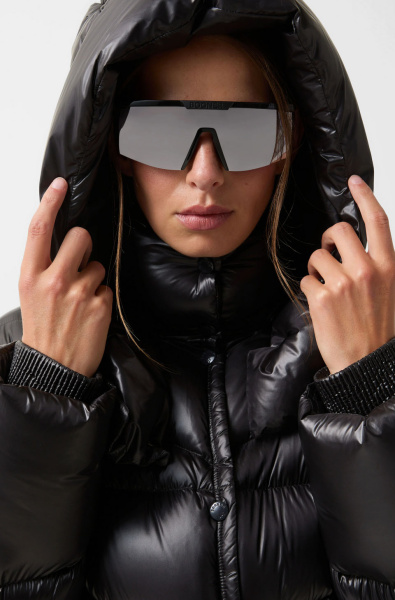 46076550_971_05 46076550_971_05